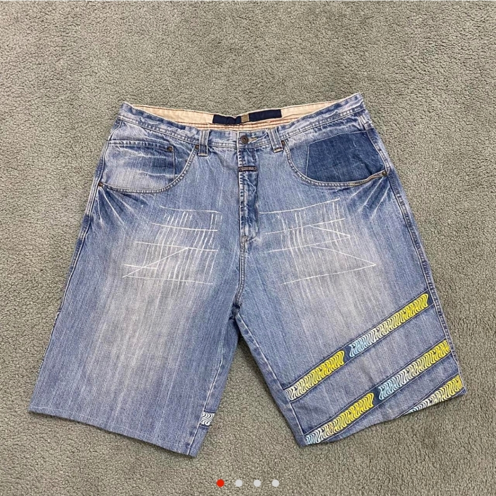 Marithe Francois Girbaud Shorts Embroidery and Pathwork Size 40